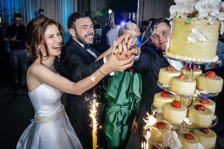 Wedding photographer Traian Olinici (traianolinici). Photo of 1 September 2017