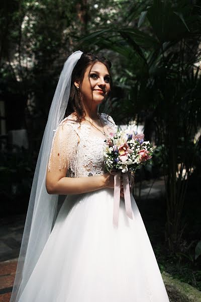 Wedding photographer Aleksandra Golubeva (aleksandra97). Photo of 25 September 2019