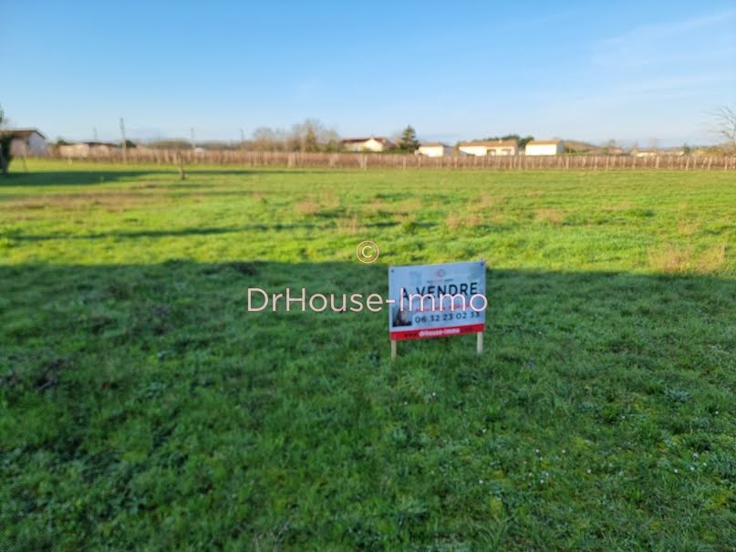 Vente terrain  1500 m² à Ribagnac (24240), 49 500 €