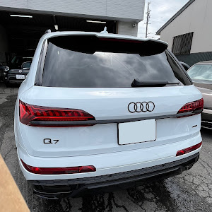 S Q7