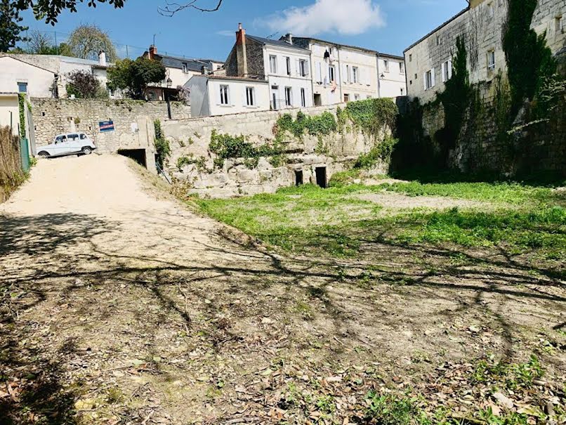 Vente terrain  839 m² à Saintes (17100), 90 950 €