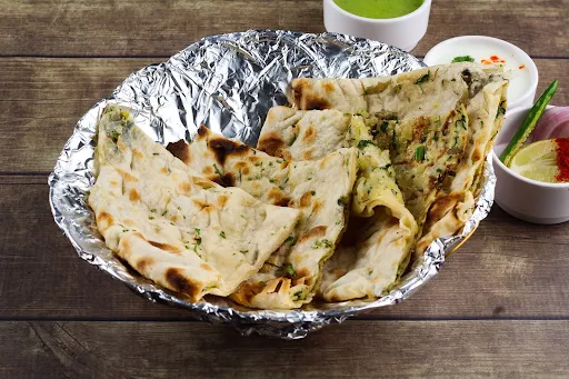 Stuffed Kulcha