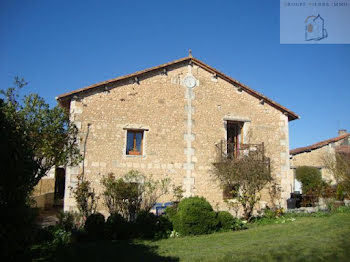 maison à Aubeterre-sur-Dronne (16)