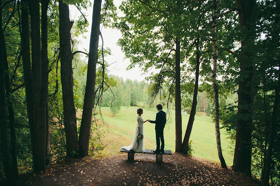 Wedding photographer Artem Rozanov (railwayboy). Photo of 26 September 2016