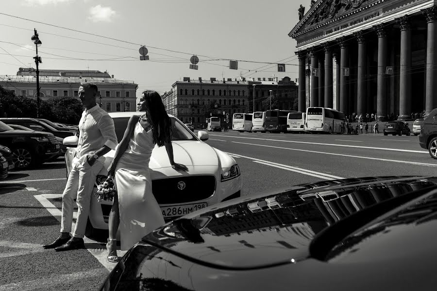 Fotógrafo de casamento Dasha Shorina (dashashorina03). Foto de 19 de agosto 2019