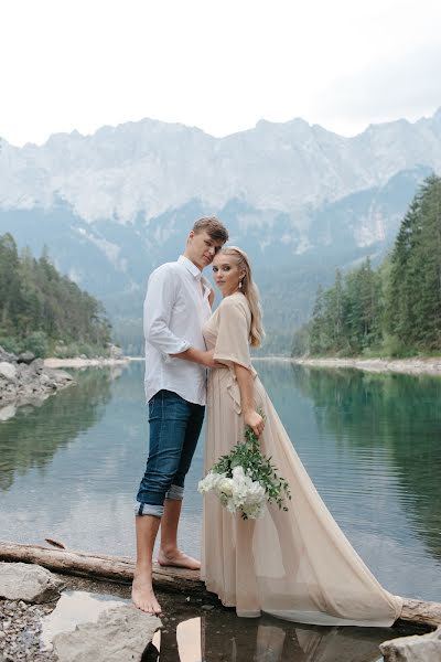 Fotografo di matrimoni Kseniya Solveyg (ksenia217). Foto del 16 settembre 2022