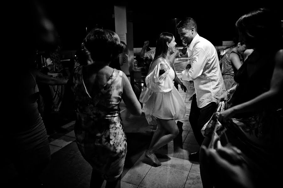 Wedding photographer Oreste Coluccio (oreste). Photo of 2 February