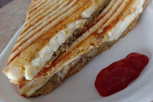 Paneer Grilled Sandwich [2 Pieces]