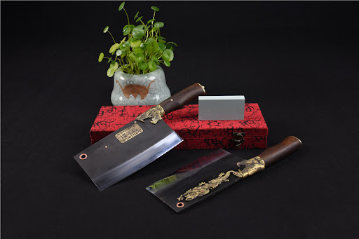 Title 3, Flying Dragon Bone Chopping Knife