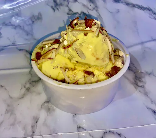 Butterscotch Mixed Dry Fruits Ice Cream [3 Scoops]