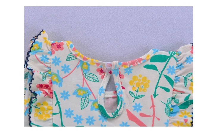 Robe d'été pour bébé fille, petite jupe, coton tricoté, princesse. Confortable et respirant, parfait pour les journées chaudes.