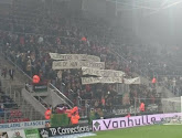 Supporters Essevee hekelen tegen AA Gent de fans van Club Brugge én politie met duidelijke boodschap