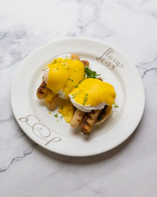 Eggs Benedict