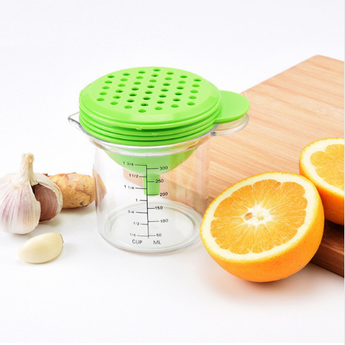 Multifunctionele keukenhulp voor babyvoeding. Voedingssupplementen grinder. Maak eenvoudig gezonde babymaaltijden.