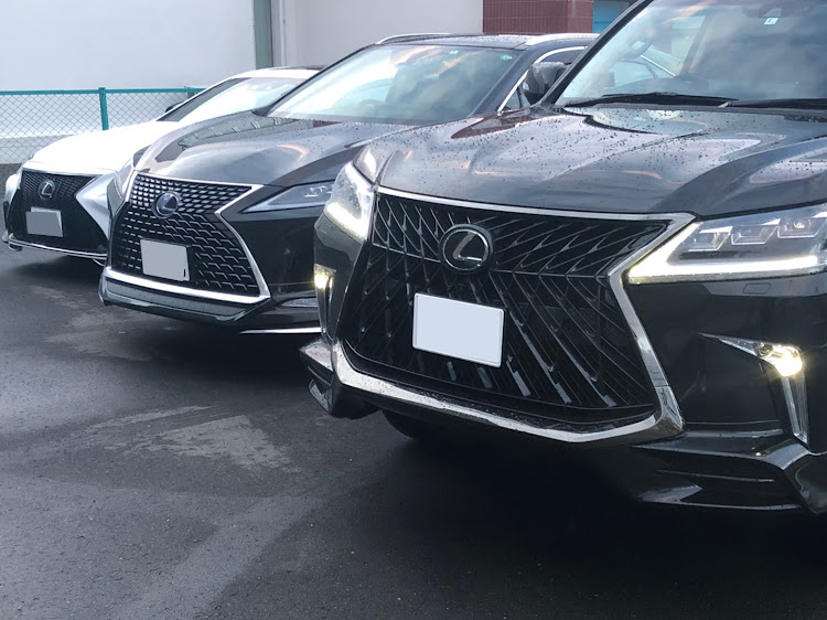 LXのレクサス3台・やっぱりLXが好き・写真が上手くなりたい・センスなし男・LX570後期に関するカスタム事例の投稿画像4枚目