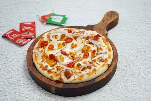 Paprika Chicken Cheese Pizza