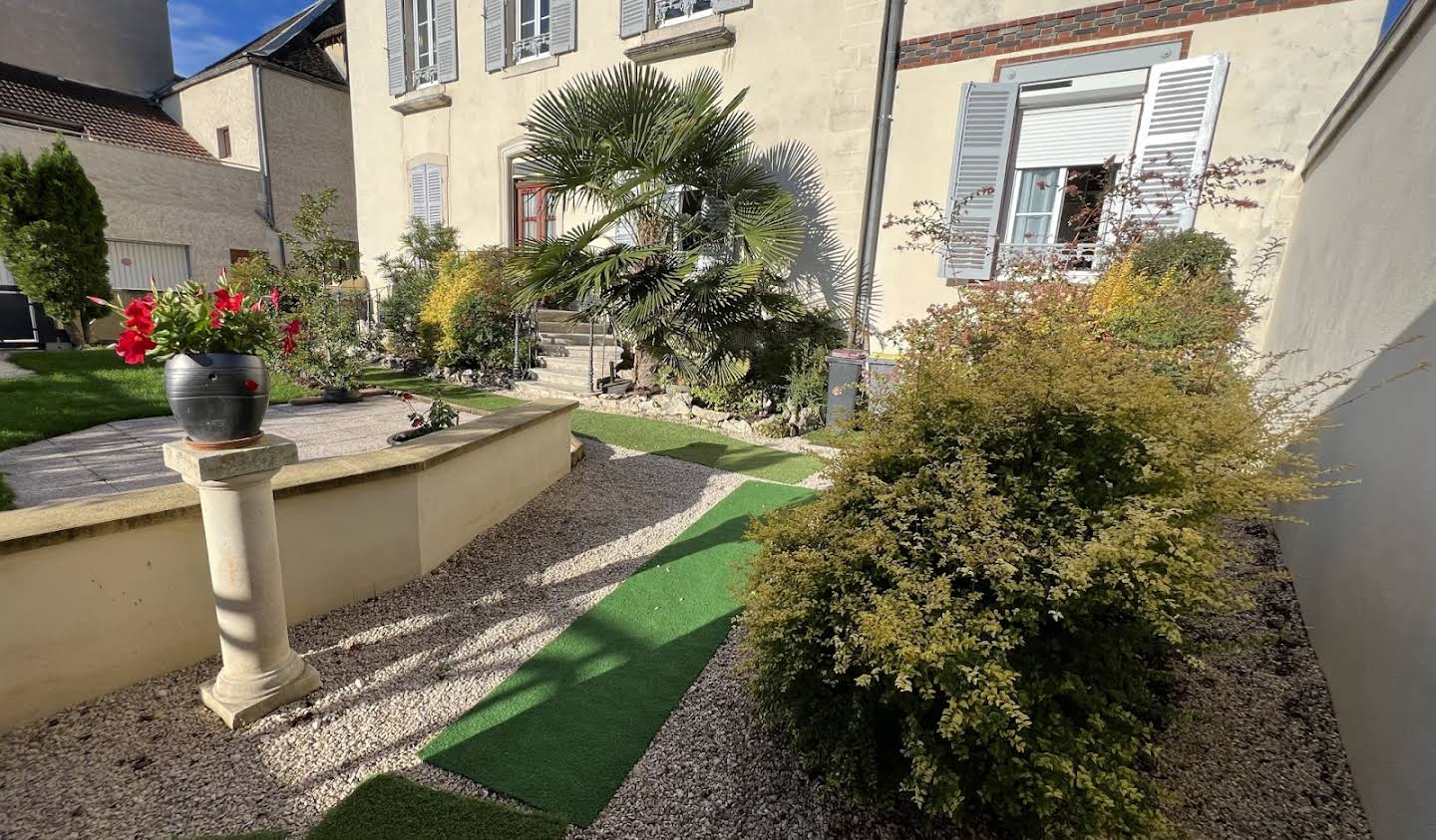 Apartment with terrace Beaune