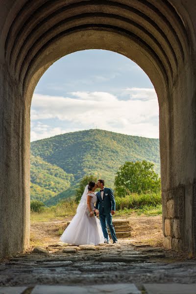 Fotógrafo de casamento Zakhari Minchev (zahariminchev). Foto de 2 de março 2022