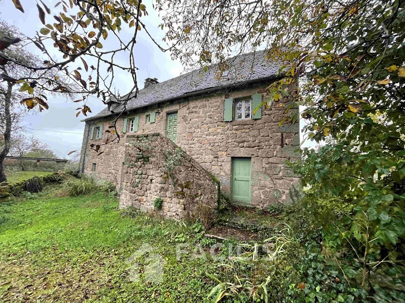 Vente maison 4 pièces 110 m² à Golinhac (12140), 102 000 €