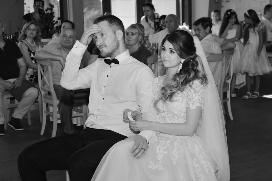 Fotógrafo de casamento Nataliya Yovenko (photoarnika). Foto de 5 de setembro 2018