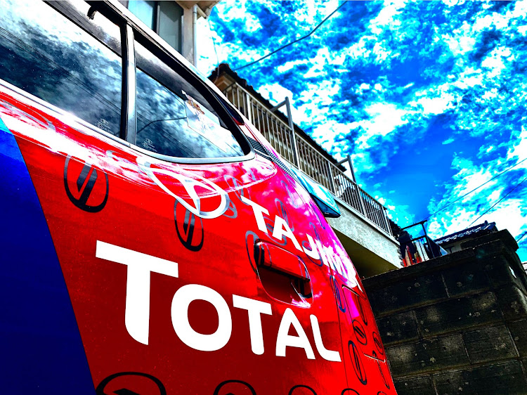 アルトワークスの夏の日差し・鬼滅の刃・一番くじ・ピザーラ・コラボに関するカスタム事例の投稿画像1枚目