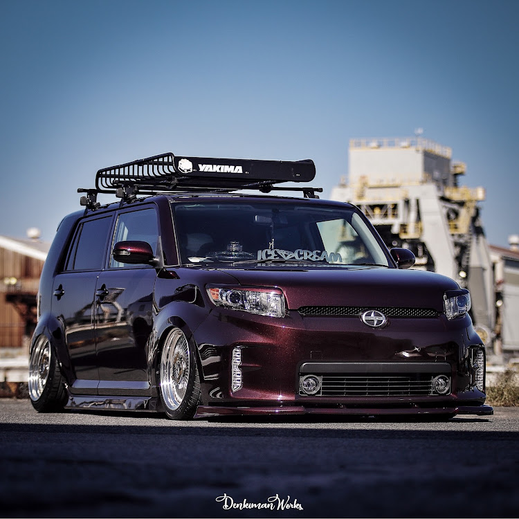 カローラルミオンのusdm・scion・サイオン・scionxB・エアサスのある