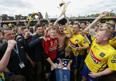 Westerlo-fans bouwen feestje met spelers