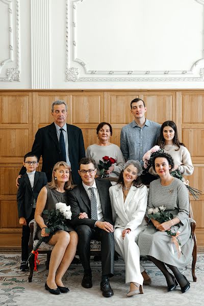 Wedding photographer Olga Shulginova (lelechkash24). Photo of 12 April 2022