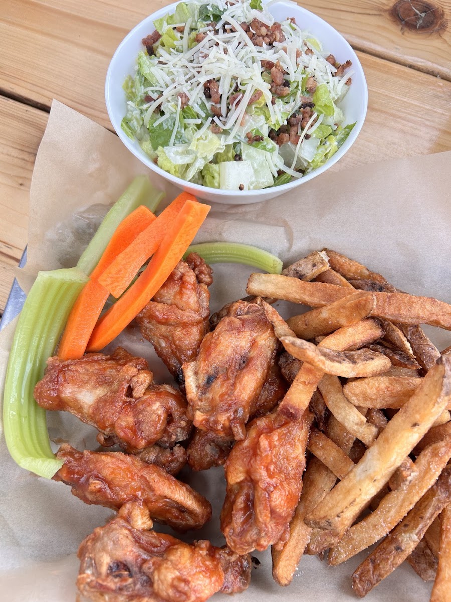 Dedicated fryer 
Salad (no croutons)