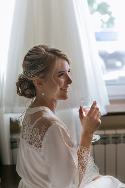 Fotografo di matrimoni Yuliya Kustenko (juliakustenko). Foto del 30 settembre 2020