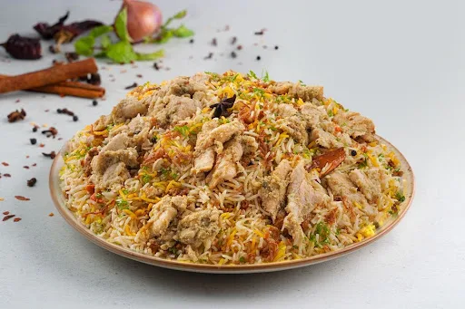 Hyderabadi Reshmi Chicken Tikka Biryani (Serves-1)
