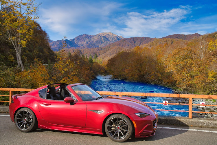 ロードスターのロードスターrf・discover＿ct・2024ベストショット10月に関するカスタム事例の投稿画像1枚目