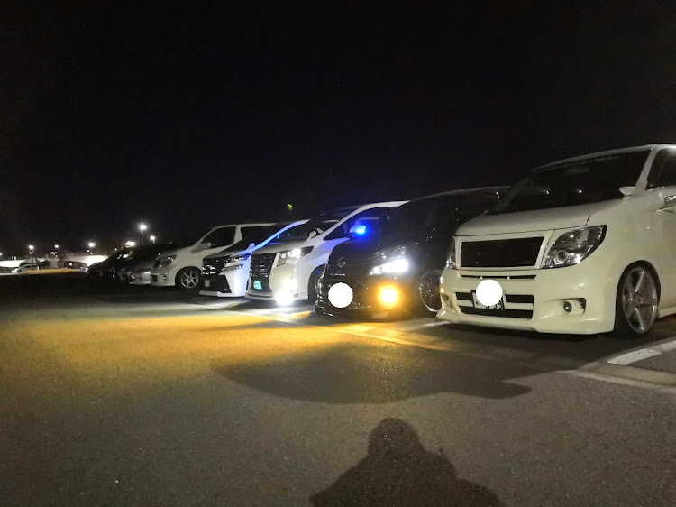 ステップワゴンスパーダのDIY・ドライブ・オフ会・ナイトオフに関するカスタム事例の投稿画像6枚目