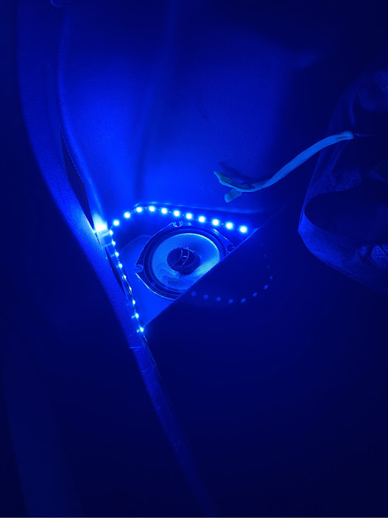 CX-5のLEDテープに関するカスタム事例の投稿画像1枚目