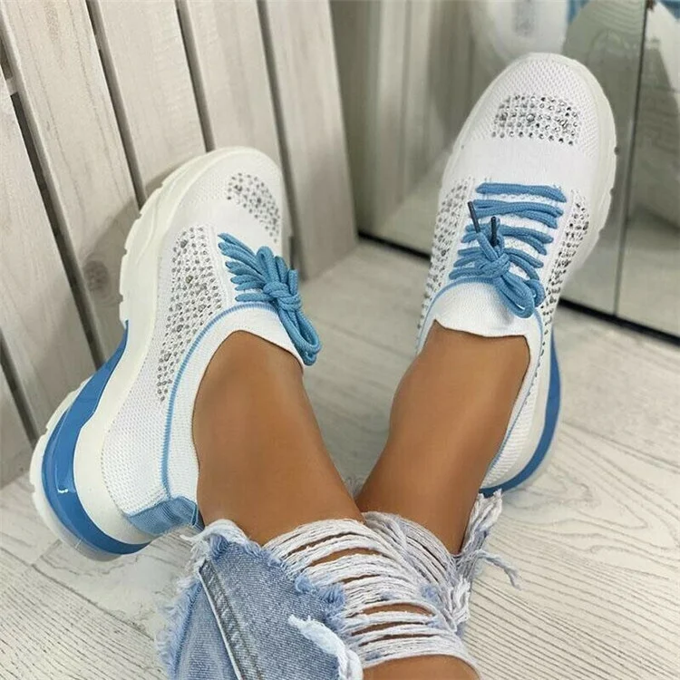 Chaussures quotidiennes en viscose, textile tissé volanté en maille, bout rond, strass assortis, coloris coordonnés, confortables et tendance.