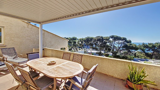 Villa avec piscine et terrasse 5