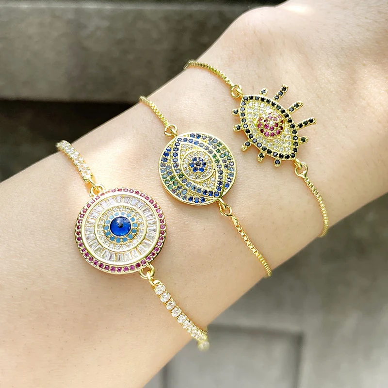 Pulseira feminina retrô hip hop ajustável. Estilo moderno e urbano. Perfeita para um visual autêntico e cheio de personalidade. Adquira já!