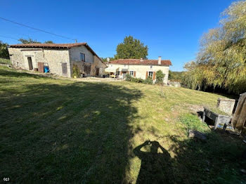 maison à Champagne-Mouton (16)