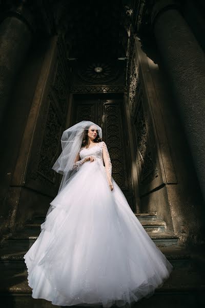 Wedding photographer Inga Kagarlyk (ingalisova). Photo of 8 April 2019