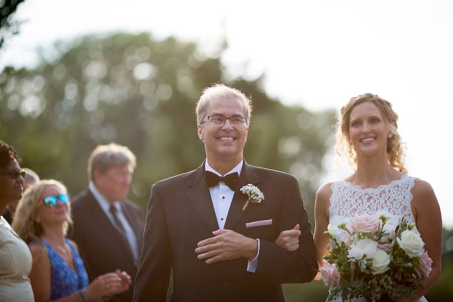 Wedding photographer Mike Burley (mikeburley). Photo of 30 December 2019