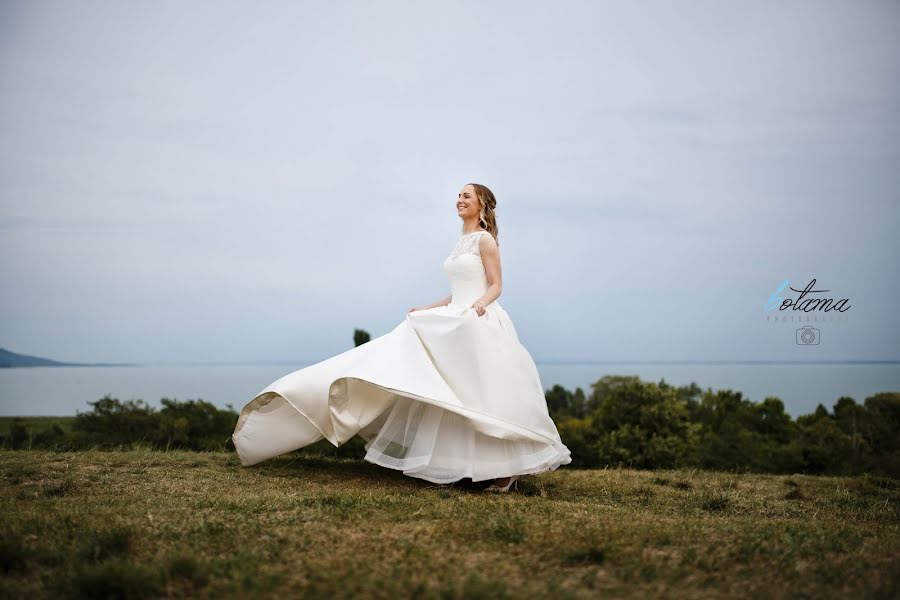 Fotografo di matrimoni Tamás Boros (botamaphoto). Foto del 25 febbraio 2019