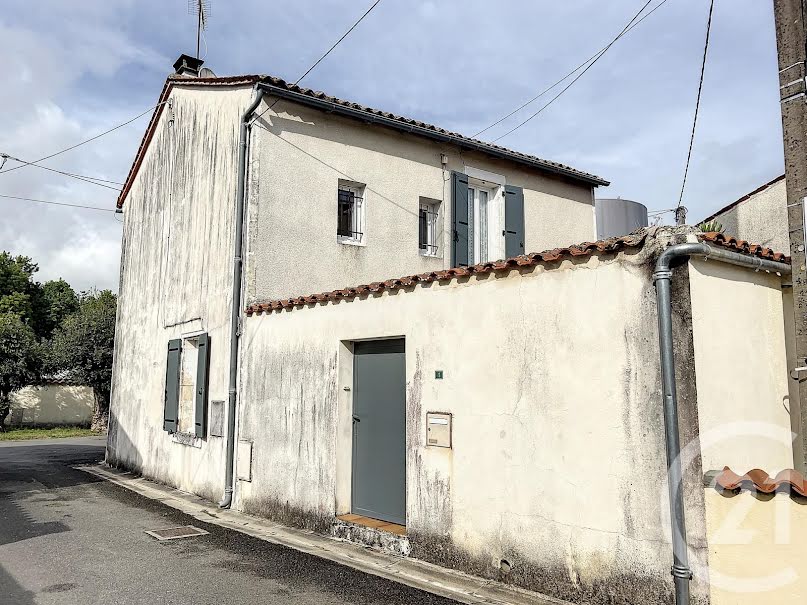 Vente maison 3 pièces 95 m² à Gensac-la-Pallue (16130), 159 900 €