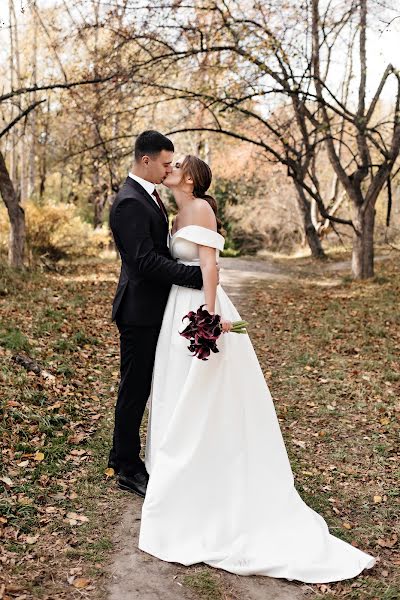 Fotógrafo de casamento Anastasiya Tokmakova (antokmakova). Foto de 27 de setembro 2019