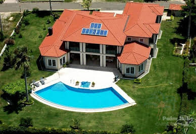 Villa with pool 5