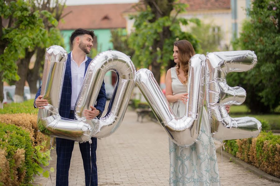 ช่างภาพงานแต่งงาน Vladut Tiut (tvphoto) ภาพเมื่อ 26 เมษายน 2018