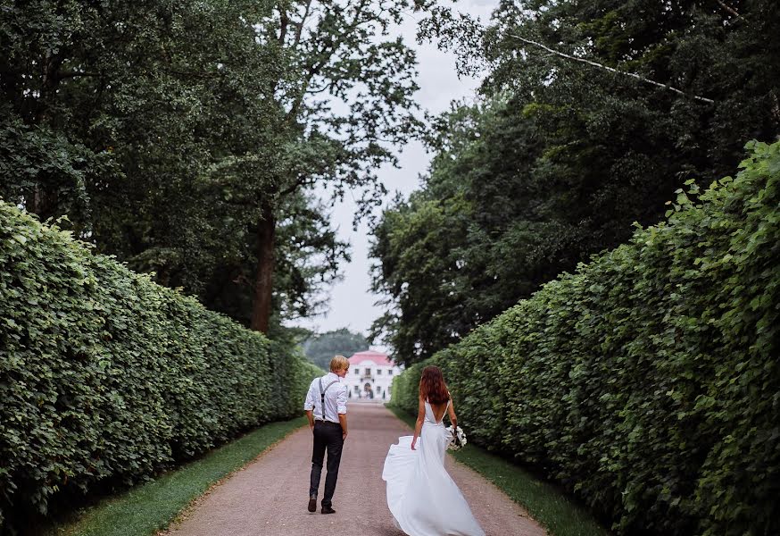 Fotografo di matrimoni Oksana Martynova (oksanamartynova). Foto del 17 aprile 2023