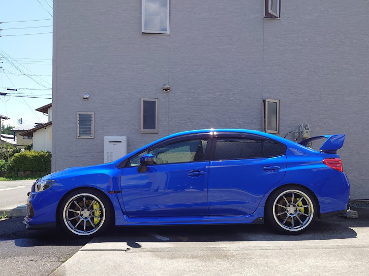 WRX STIの洗車の頻度ってどのくらい？・WRX STI・VAB・ビューティフルカーズに関するカスタム事例の投稿画像1枚目