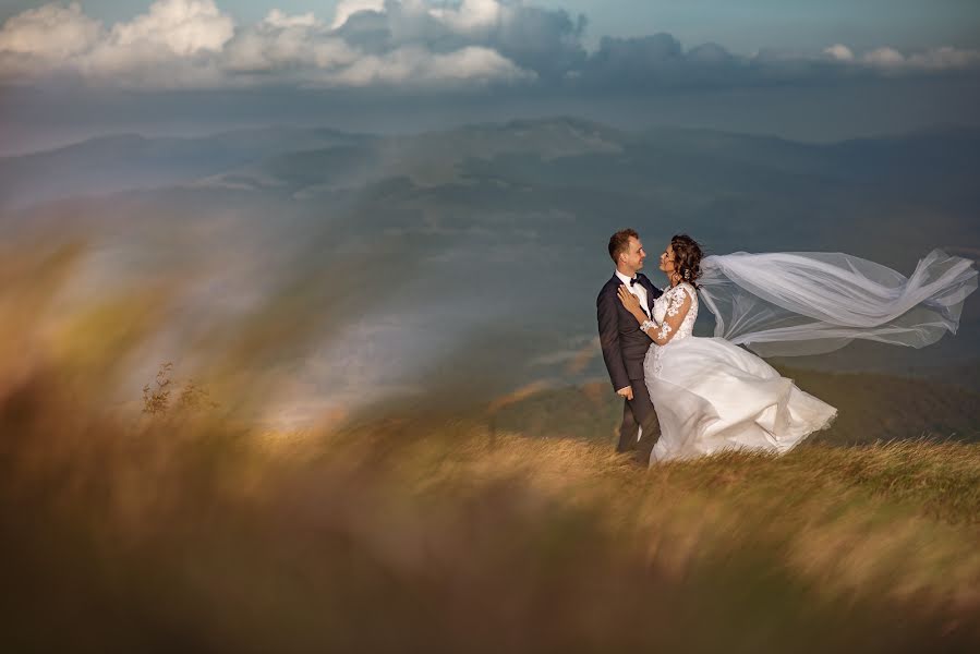 Jurufoto perkahwinan Paweł Duda (fotoduda). Foto pada 20 Ogos 2018