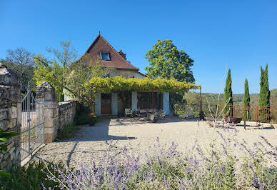 Propriété avec piscine 2