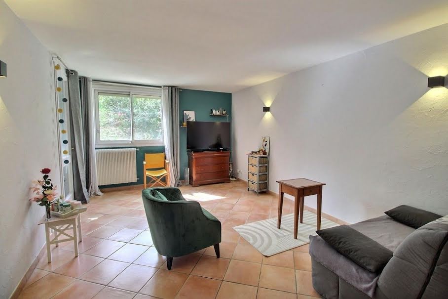 Vente appartement 3 pièces 74 m² à Marseille 11ème (13011), 162 000 €